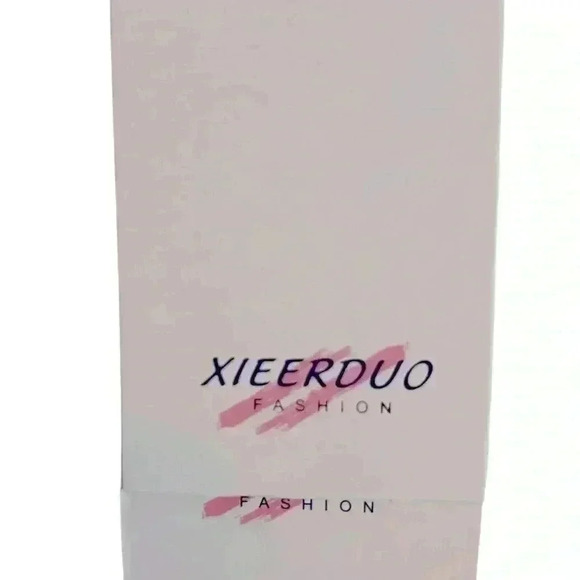 NWT: White V-Neck Swing Tee Size 3X - Picture 4 of 5